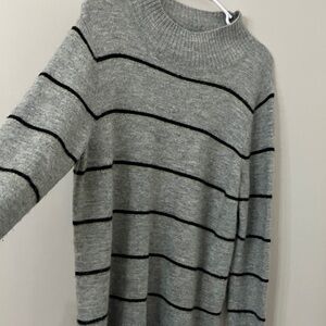 Old Navy Gray and Black Striped Sweater